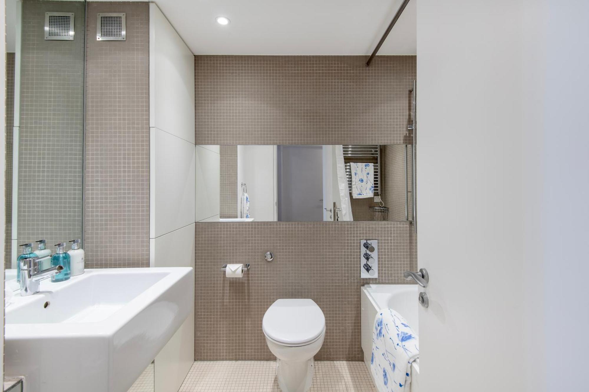 Luxurious 3 Double Bedroom Mayfair Londra